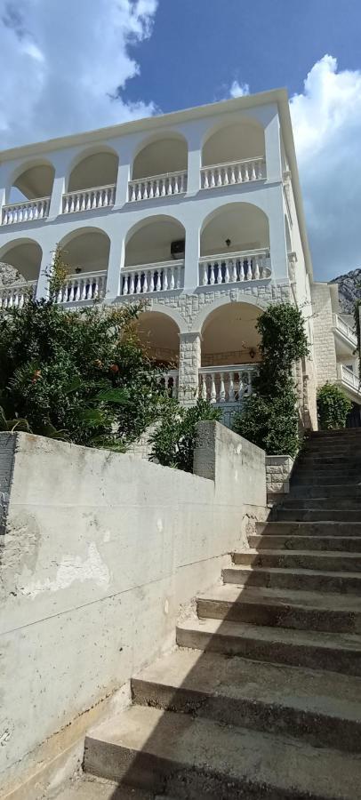 Apartman Horizont Appartement Omiš Buitenkant foto