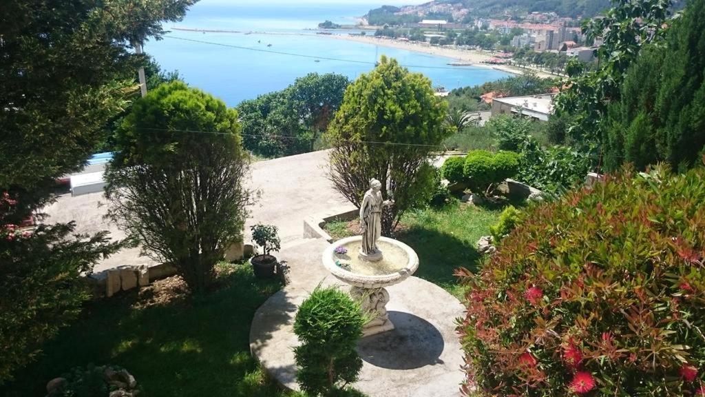 Apartman Horizont Appartement Omiš Buitenkant foto