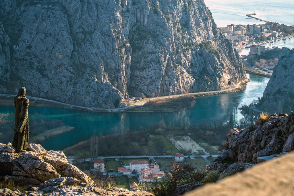 Apartman Horizont Appartement Omiš Buitenkant foto