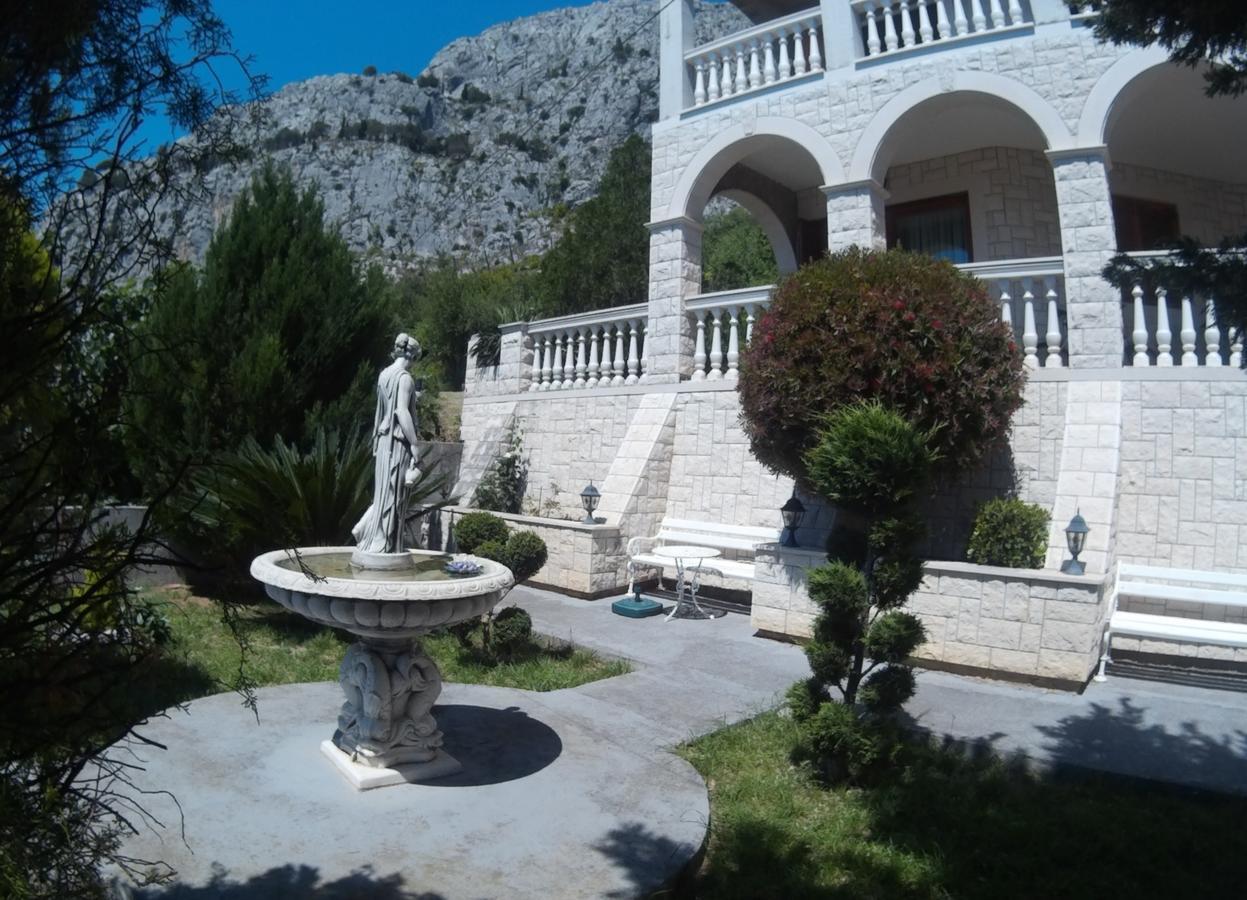 Apartman Horizont Appartement Omiš Buitenkant foto