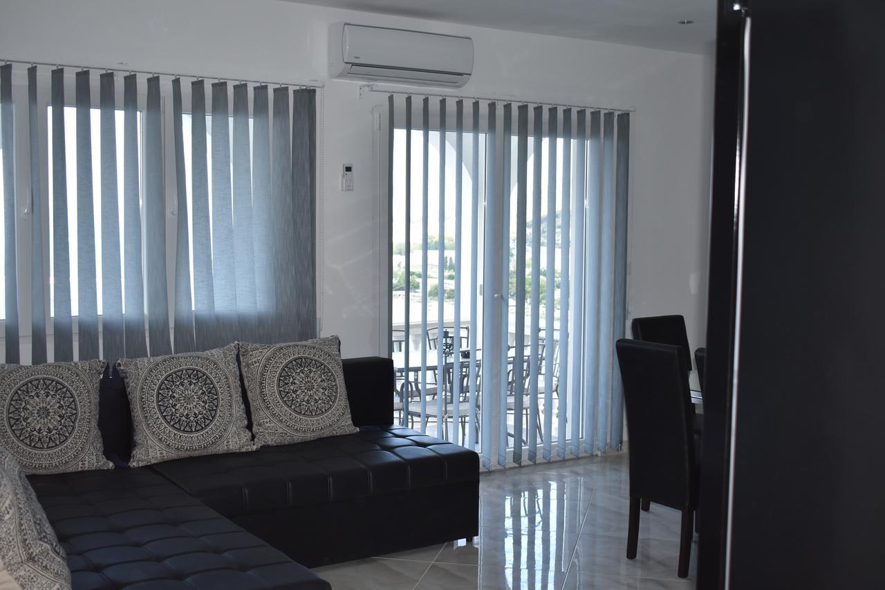 Apartman Horizont Appartement Omiš Buitenkant foto